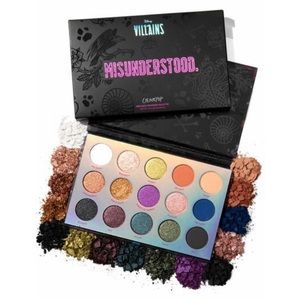 Colourpop Disney villains MISUNDERSTOOD 15 eyeshadow palette